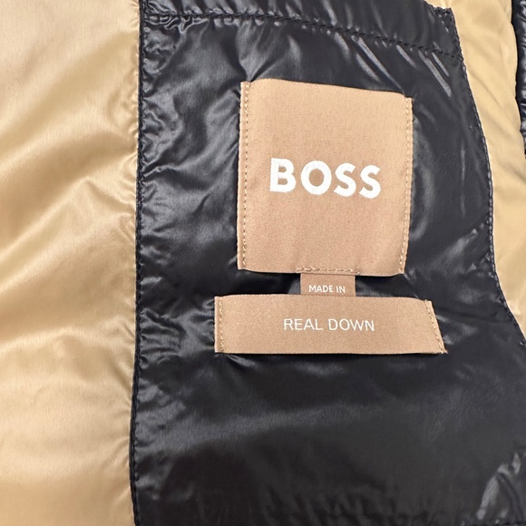 Boss Women’s Puffer Vest - Picture 3 of 8
